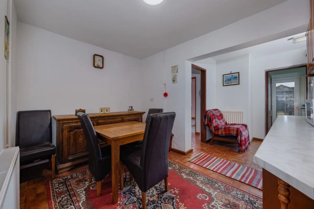 Newbold Place, Wellesbourne, Warwick, Warwickshire, CV35 9PB - Online Auctions