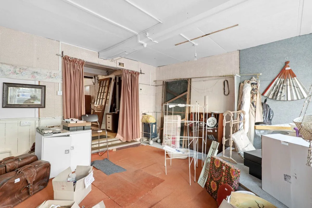 Port Street, Evesham, Worcestershire, WR11 1AP - Online Auctions