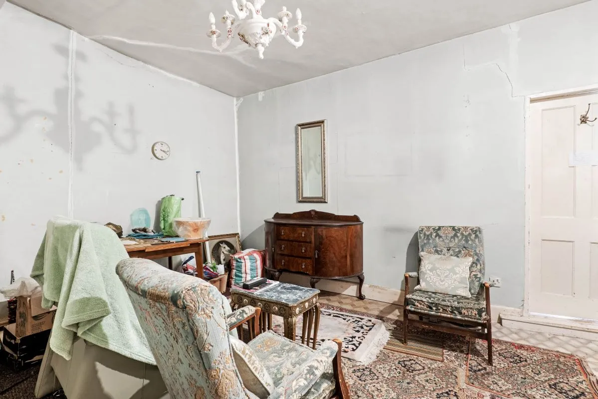 Port Street, Evesham, Worcestershire, WR11 1AP - Online Auctions