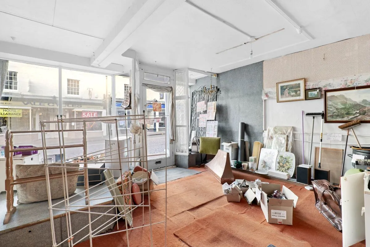 Port Street, Evesham, Worcestershire, WR11 1AP - Online Auctions
