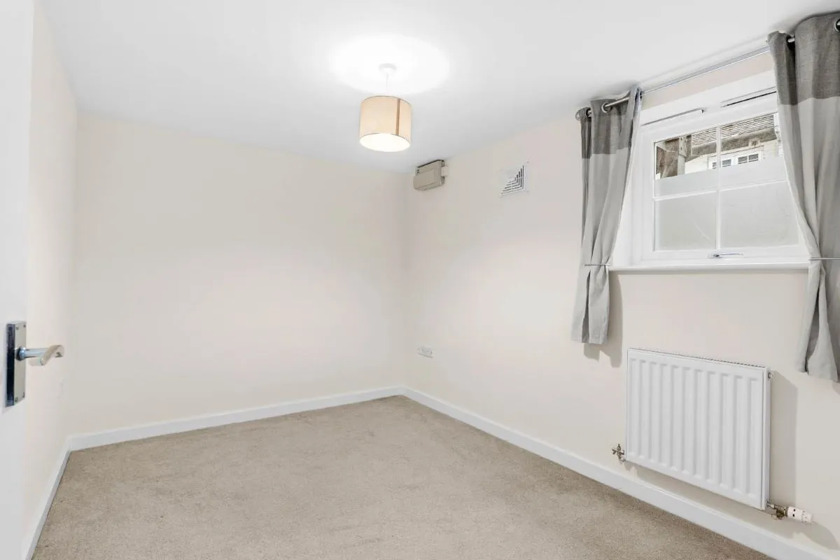 Goodwin Gardens, Lower Leys, Evesham, Worcestershire, WR11 3DP - Online Auctions