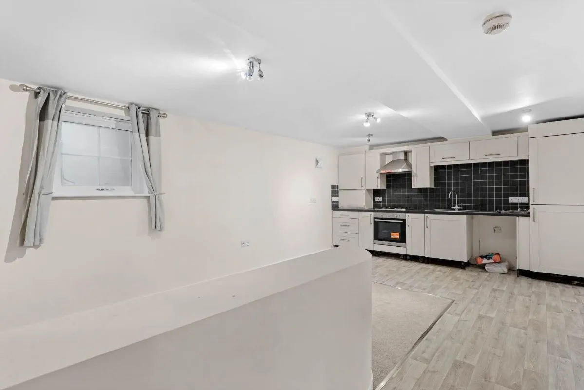 Goodwin Gardens, Lower Leys, Evesham, Worcestershire, WR11 3DP - Online Auctions