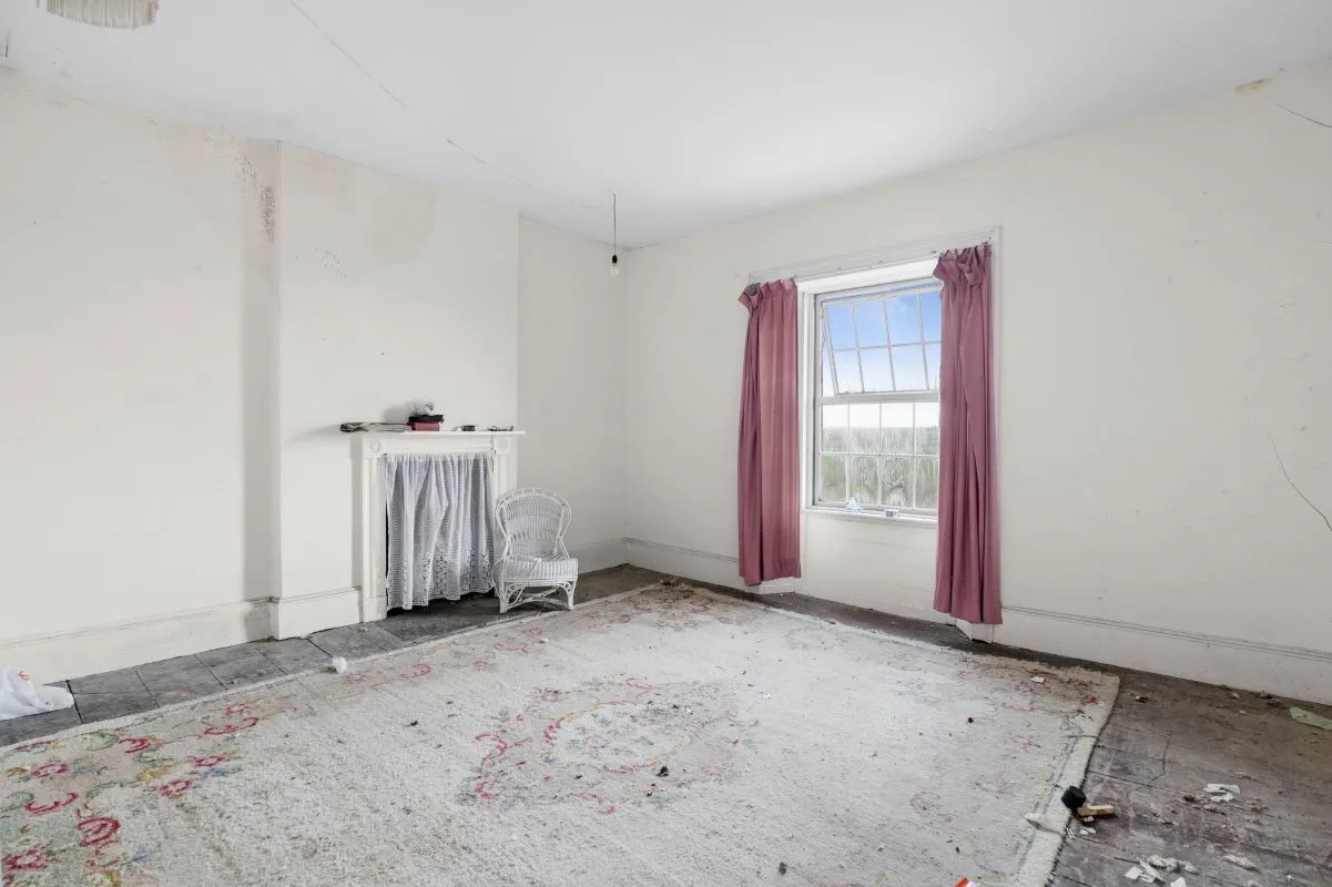 White House, School Hill, Napton, Southam, Warwickshire, CV47 8NN - Online Auctions