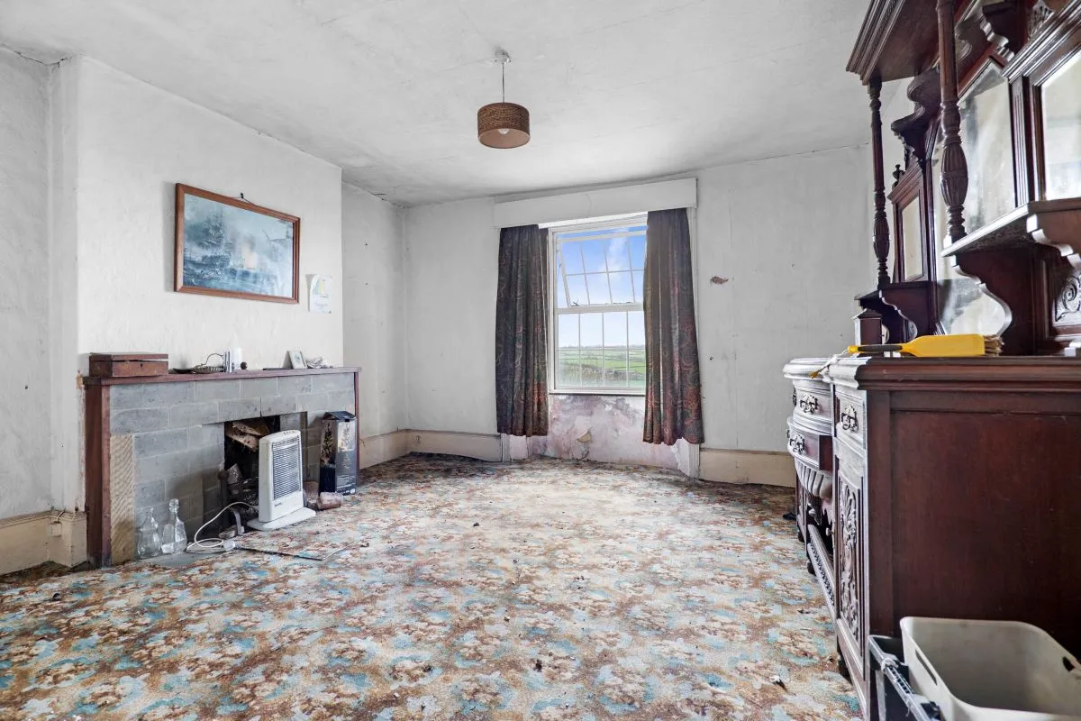 White House, School Hill, Napton, Southam, Warwickshire, CV47 8NN - Online Auctions
