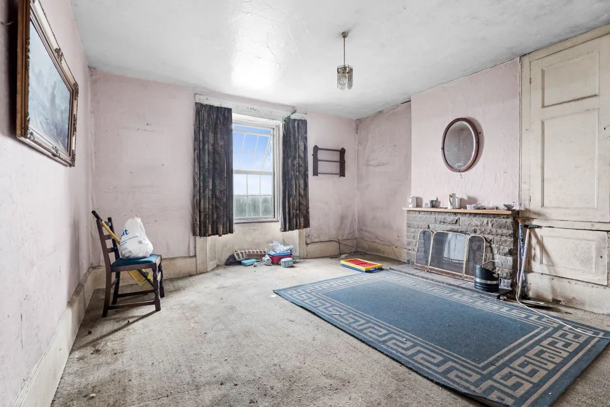 White House, School Hill, Napton, Southam, Warwickshire, CV47 8NN - Online Auctions