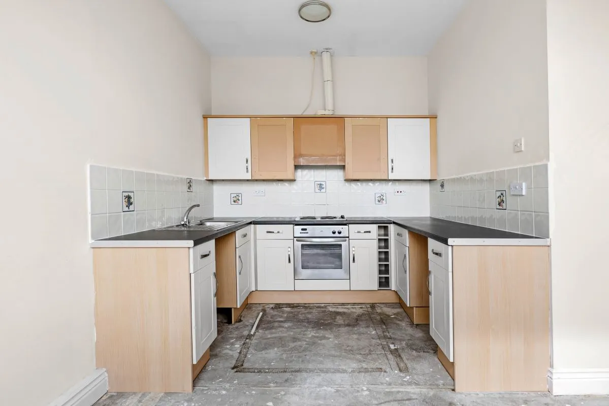 Daniel House, St. Christopher Court, Evesham, Worcestershire, WR11 4LJ - Online Auctions