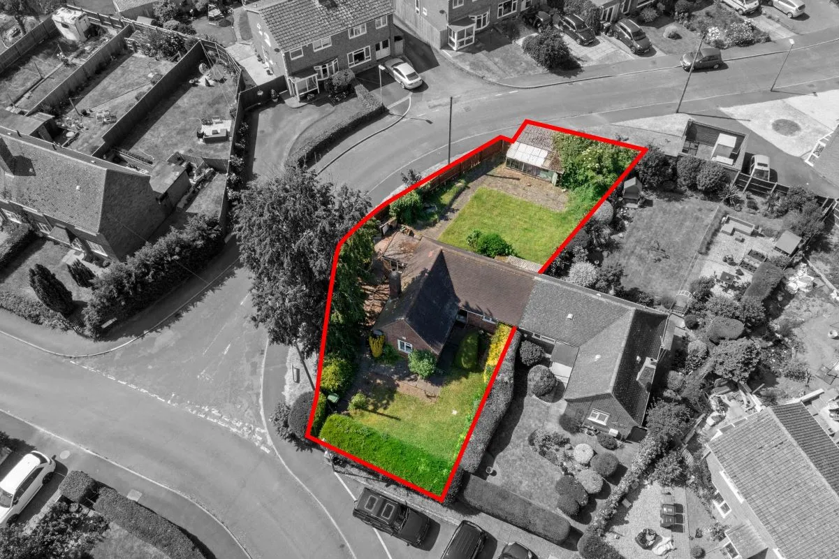 St. Nicholas Road, Radford Semele, Leamington Spa, Warwickshire, CV31 1UN - Online Auctions