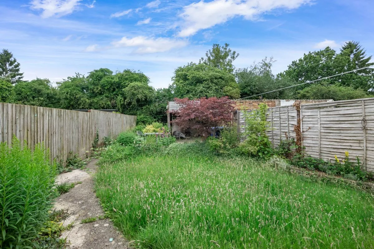 St. Annes Road, Banbury, Oxfordshire, OX16 9EA - Online Auctions