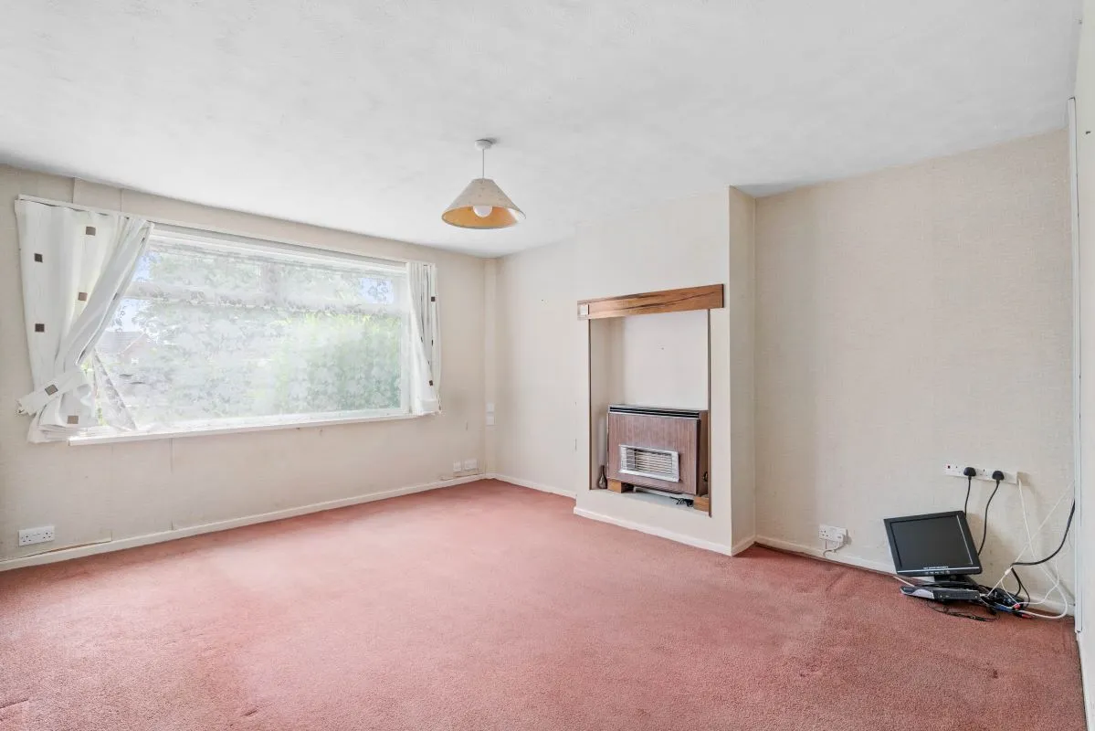 St. Annes Road, Banbury, Oxfordshire, OX16 9EA - Online Auctions
