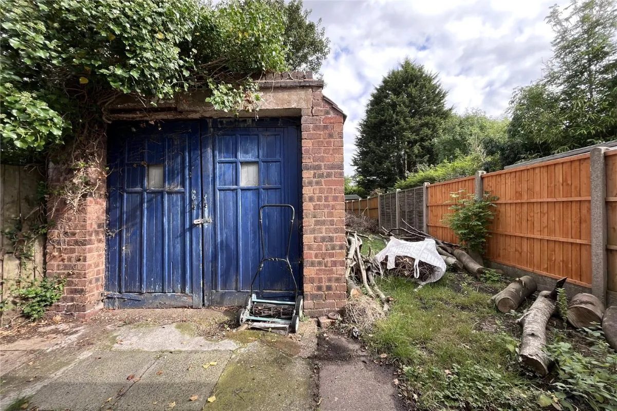 Oak Hill, Wolverhampton, West Midlands, WV3 9AE - Online Auctions