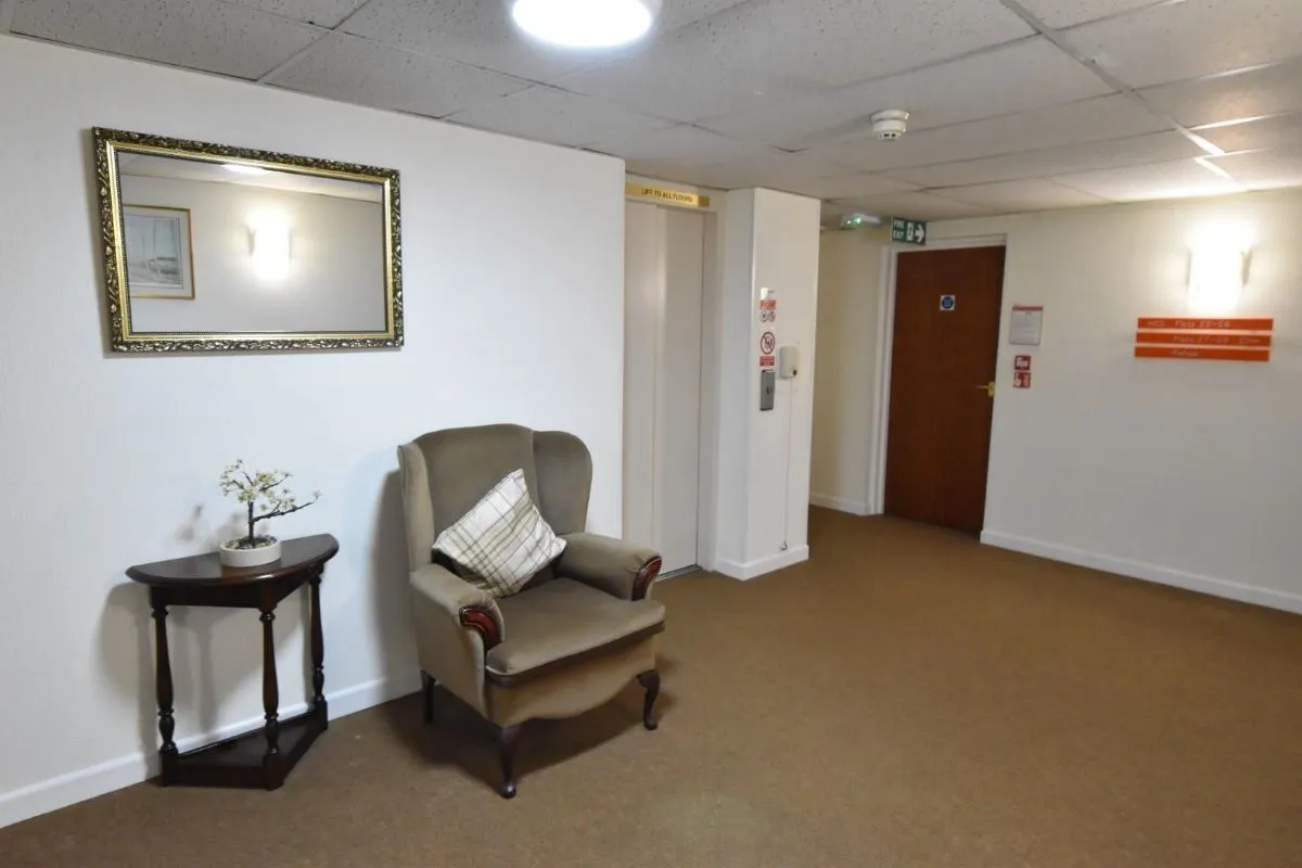 30 Homewelland House, Leicester Road, Market Harborough, Leicestershire, LE16 7BT - Online Auctions