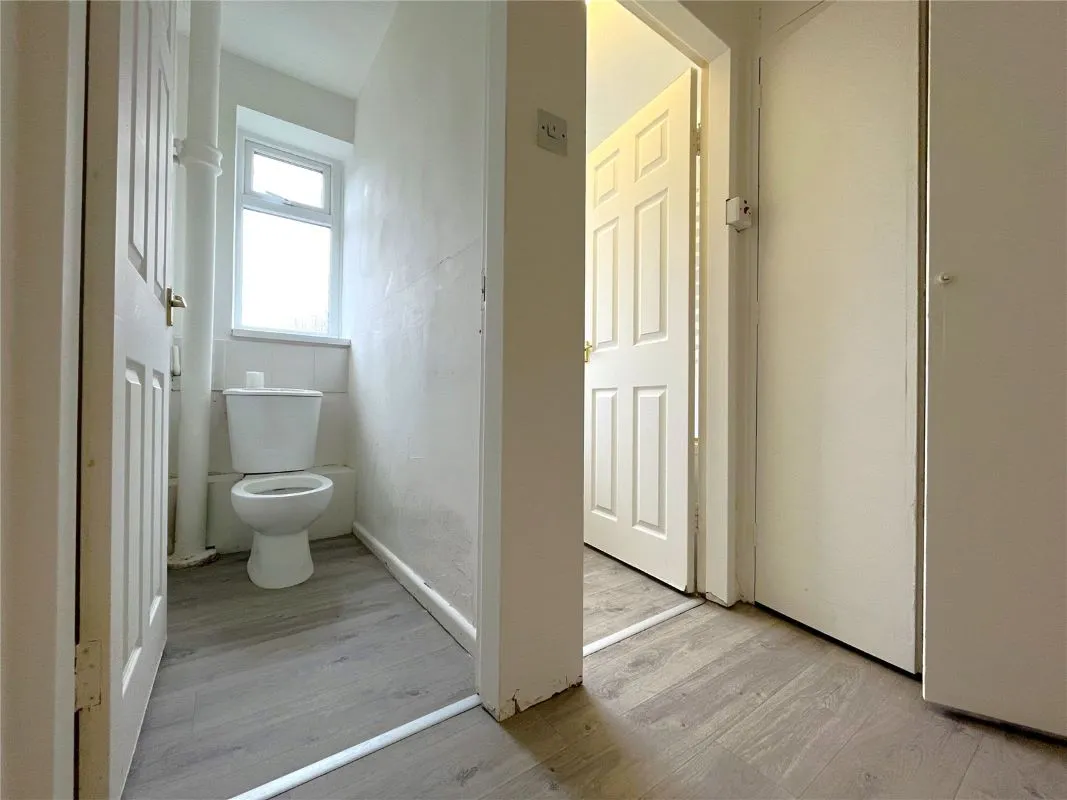 Queens Court, Wolverhampton, West Midlands, WV10 0RN - Online Auctions