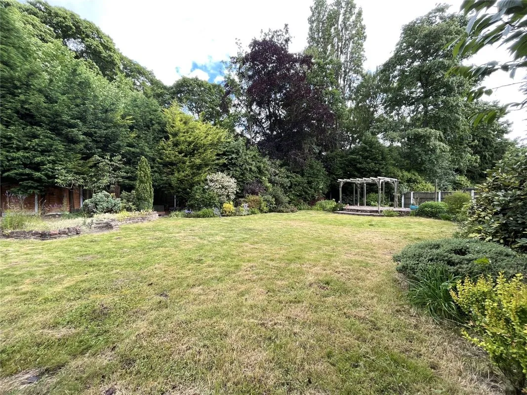 Oakfield Road, Kidderminster, Worcestershire, DY11 6PL - Online Auctions