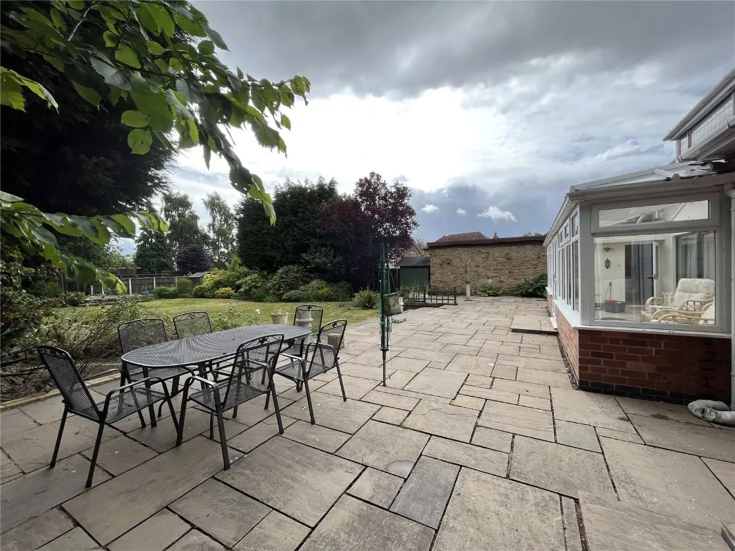 Oakfield Road, Kidderminster, Worcestershire, DY11 6PL - Online Auctions