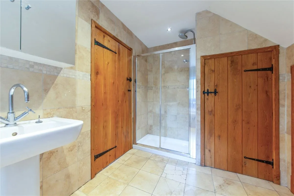 The Winthills, Office Lane, Knowbury, Ludlow, Shropshire, SY8 3JT - Online Auctions