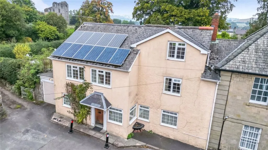 The Square, Clun, Craven Arms, Shropshire, SY7 8JA - Online Auctions