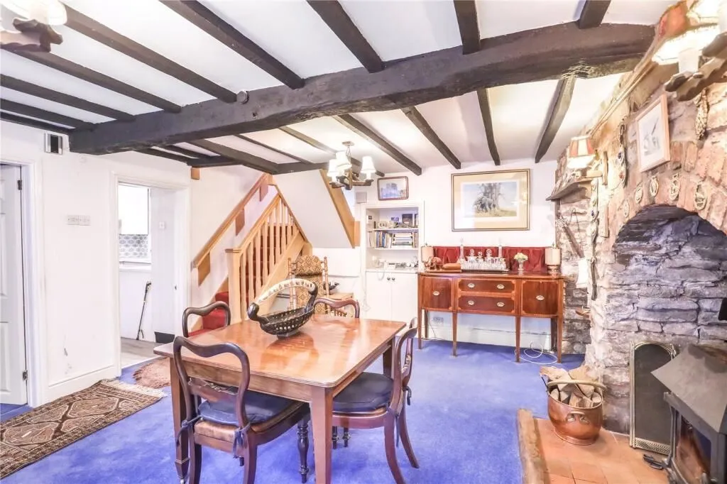The Square, Clun, Craven Arms, Shropshire, SY7 8JA - Online Auctions