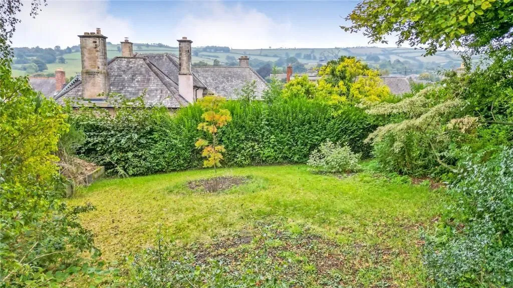The Square, Clun, Craven Arms, Shropshire, SY7 8JA - Online Auctions