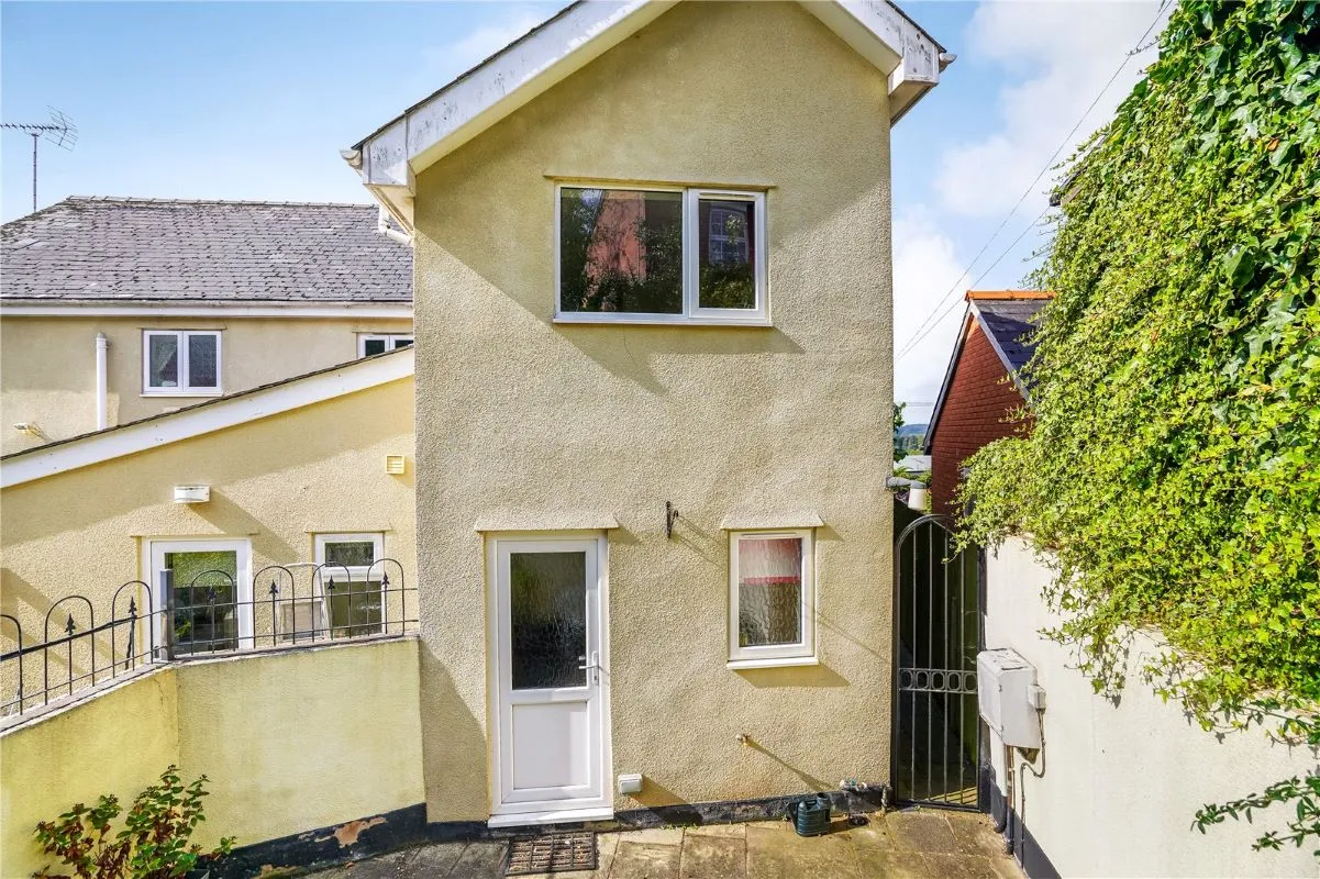 Belle Vue Terrace, Ludlow, Shropshire, SY8 2NZ - Online Auctions