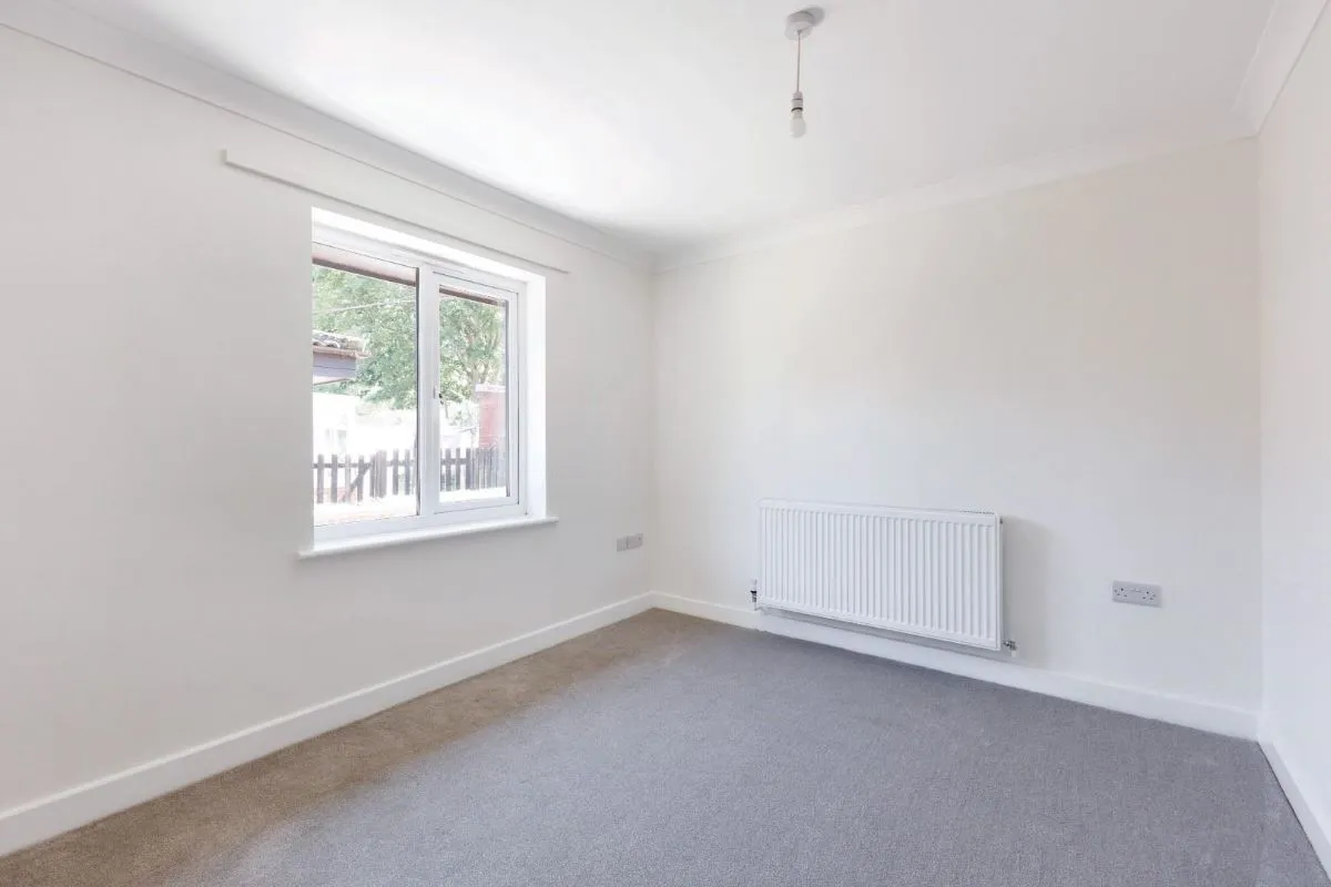 Tiddington Court, Knights Lane, Tiddington, Stratford-upon-Avon, Warwickshire, CV37 7BP - Online Auctions