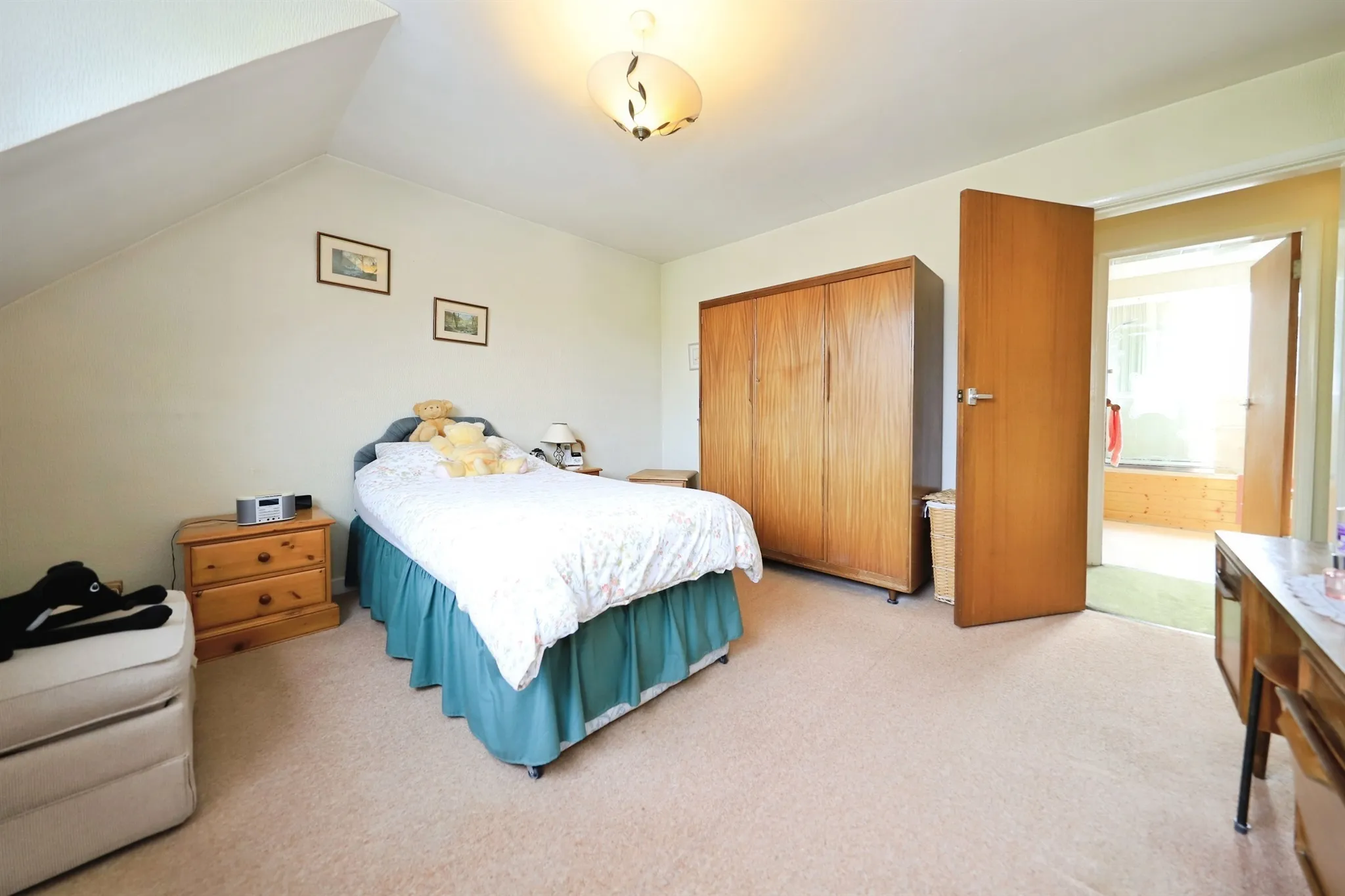4 bed Detached