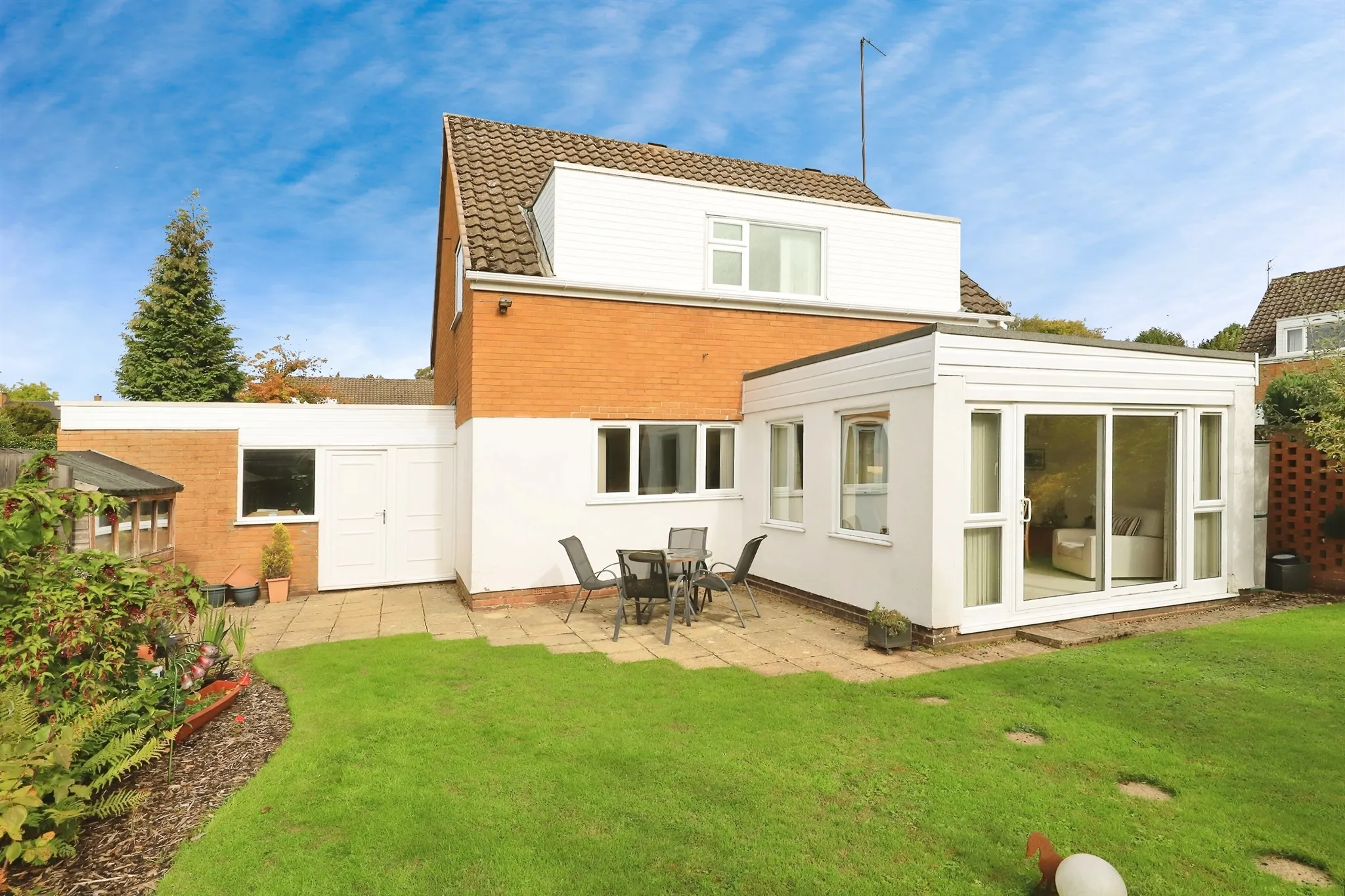 4 bed Detached