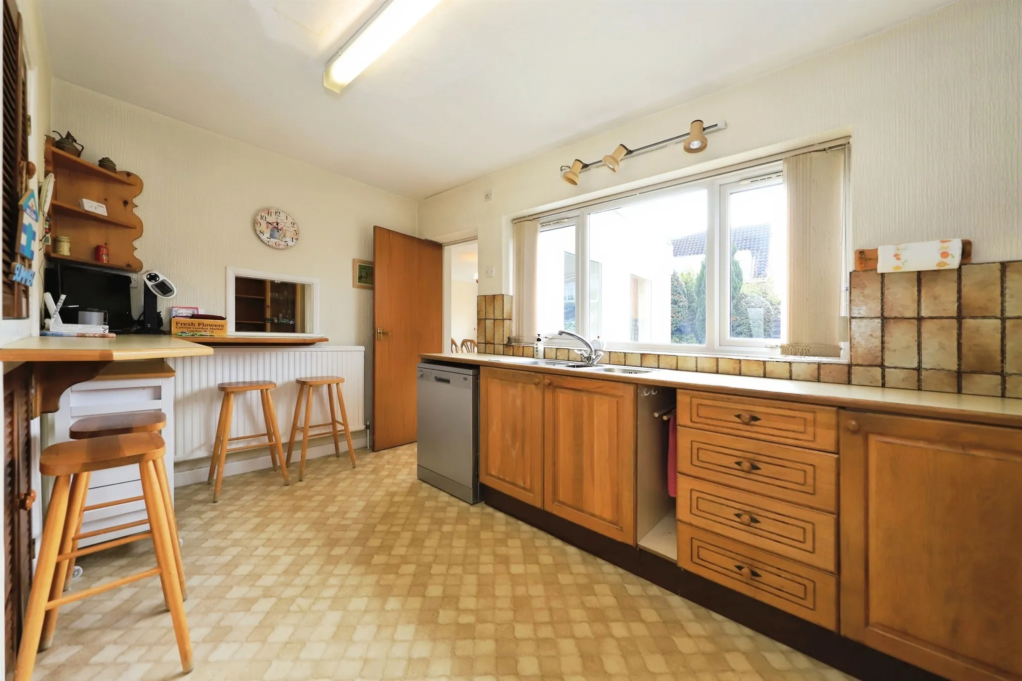 4 bed Detached