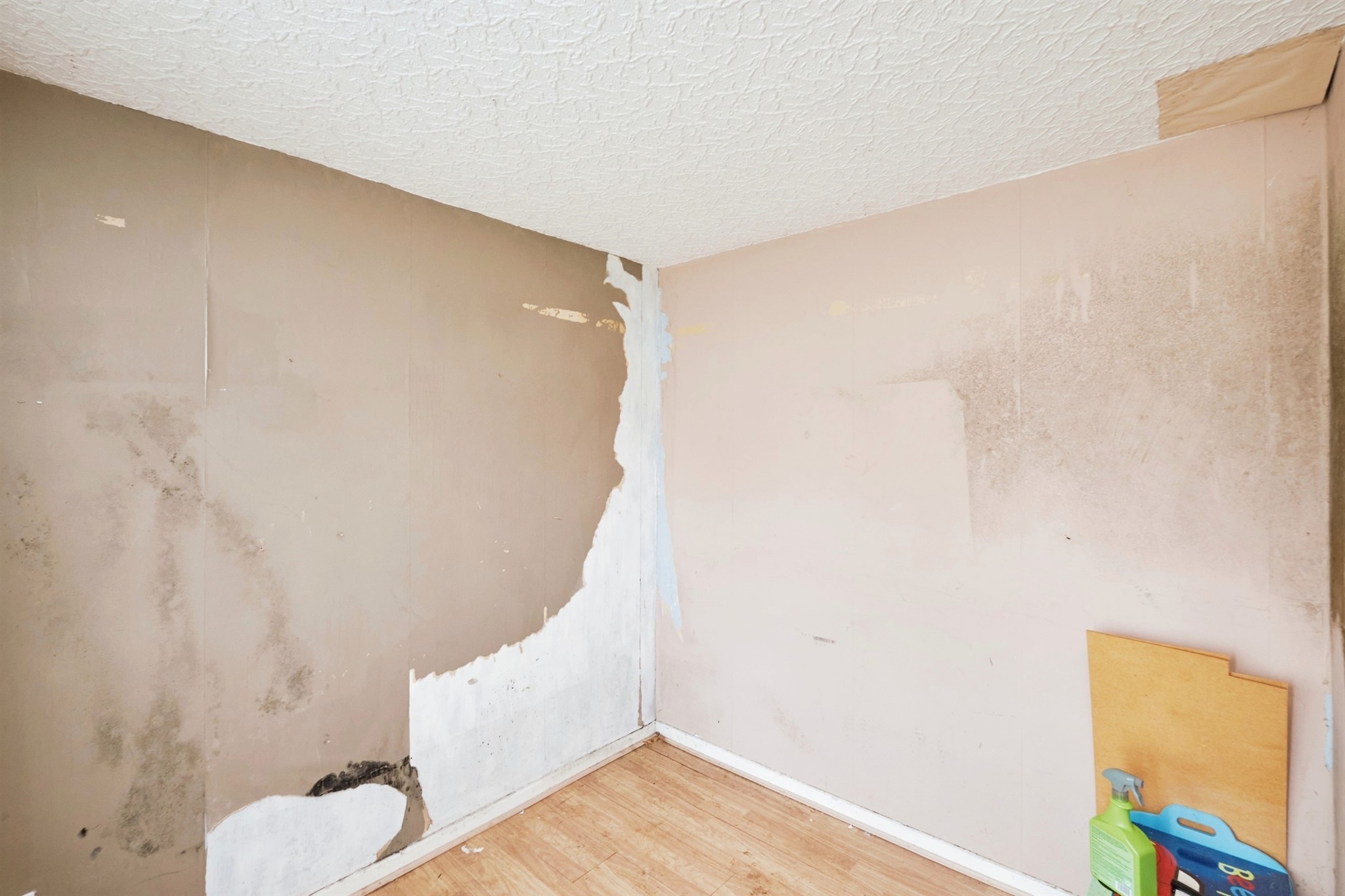 3 bed End of Terrace