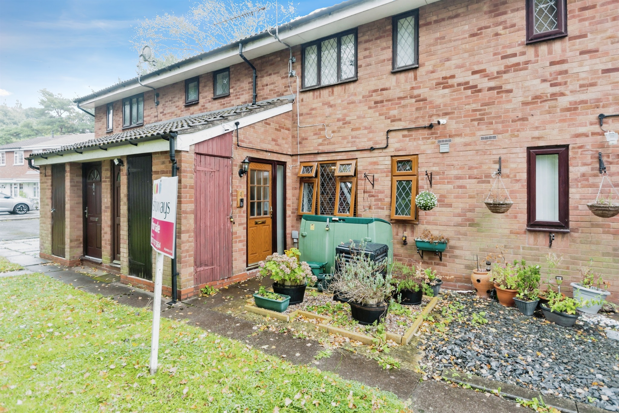 1 bed Ground Flat