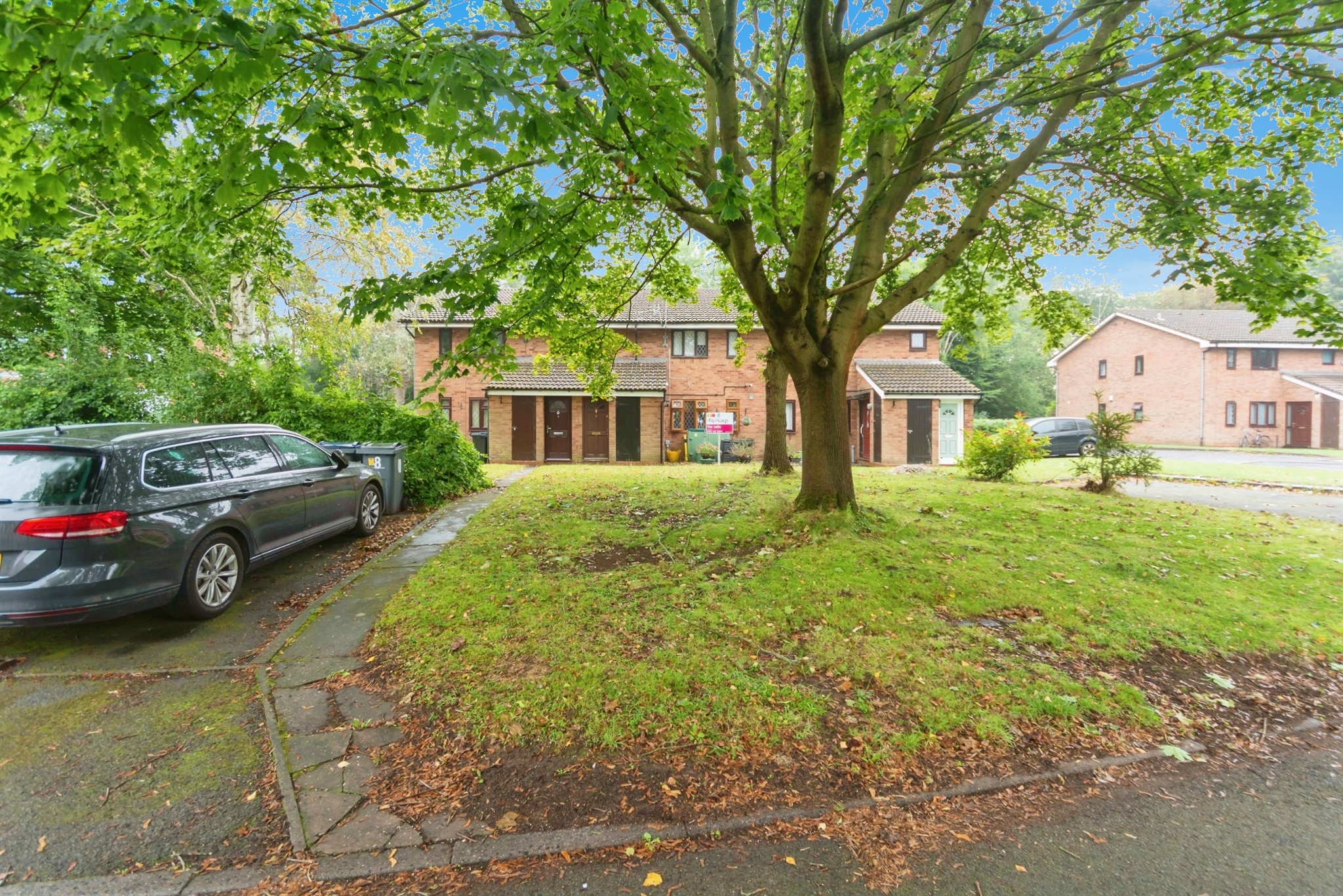 1 bed Ground Flat