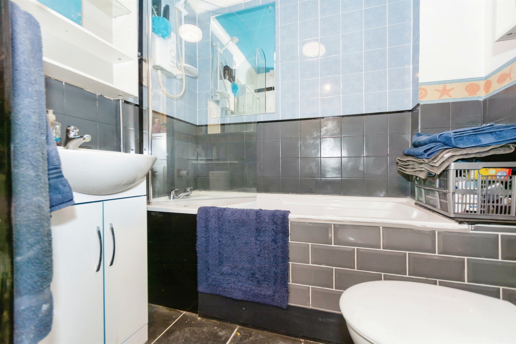 1 bed Ground Flat