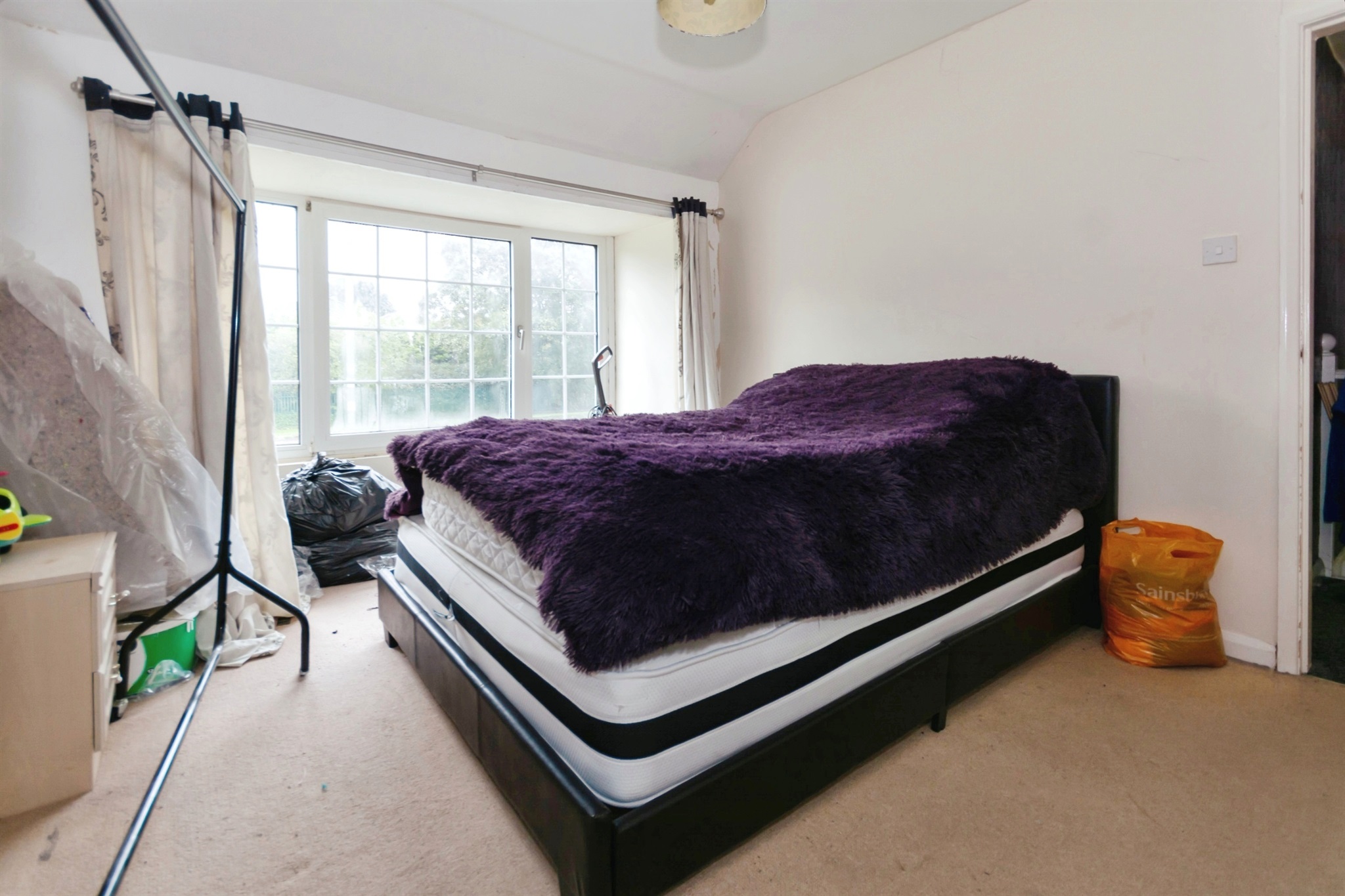 3 bed Link Detached House