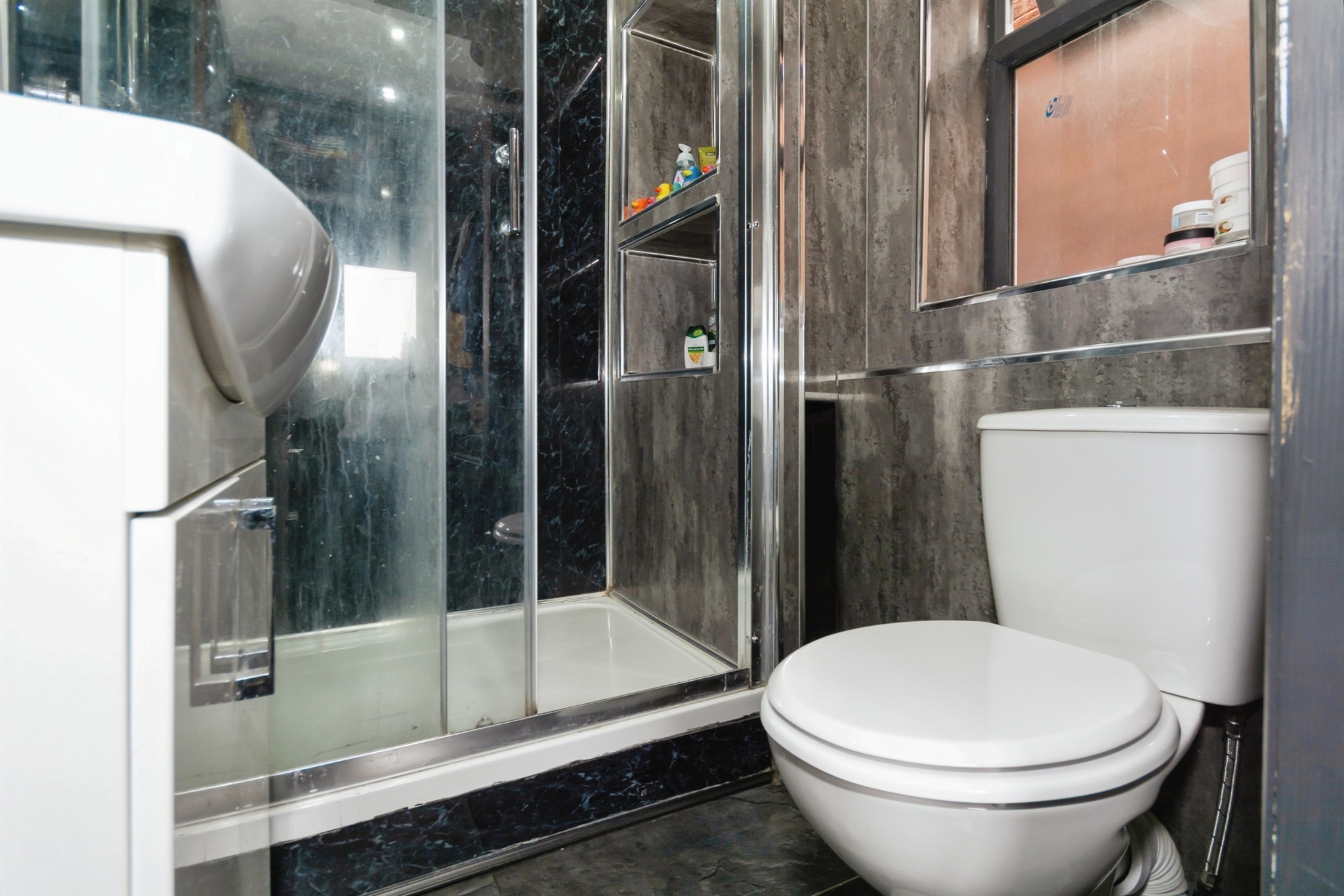 5 bed Semi-Detached