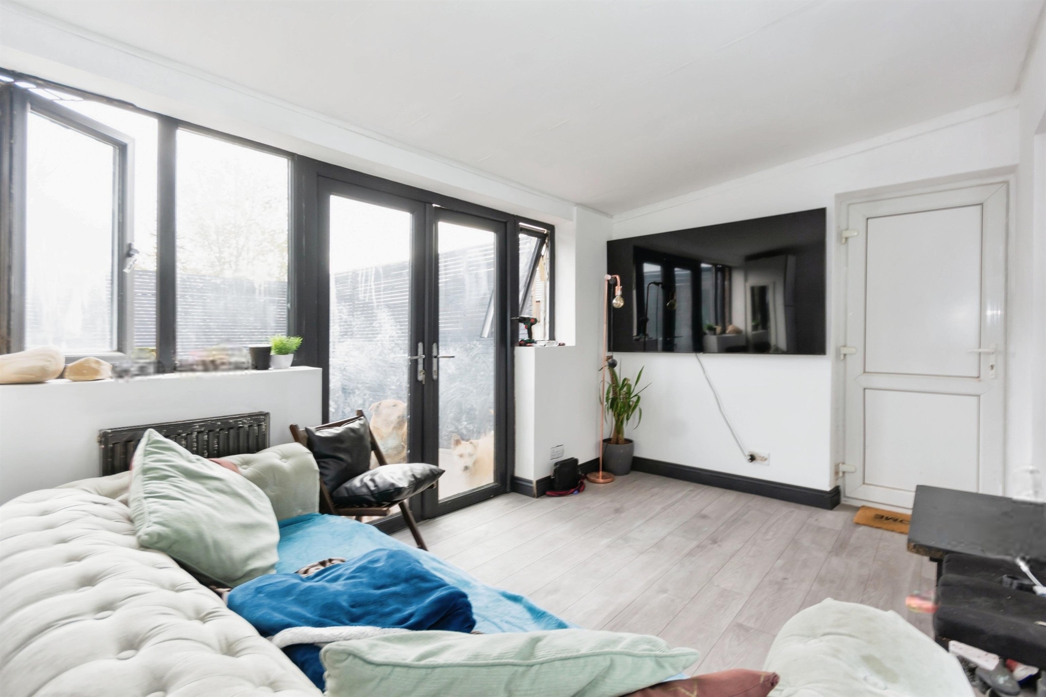 5 bed Semi-Detached
