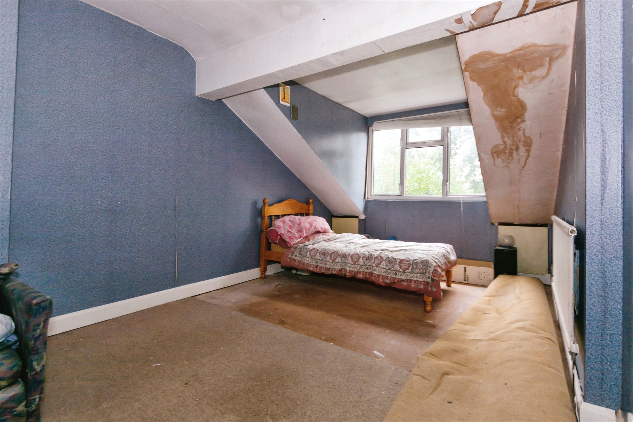 4 bed Semi-Detached