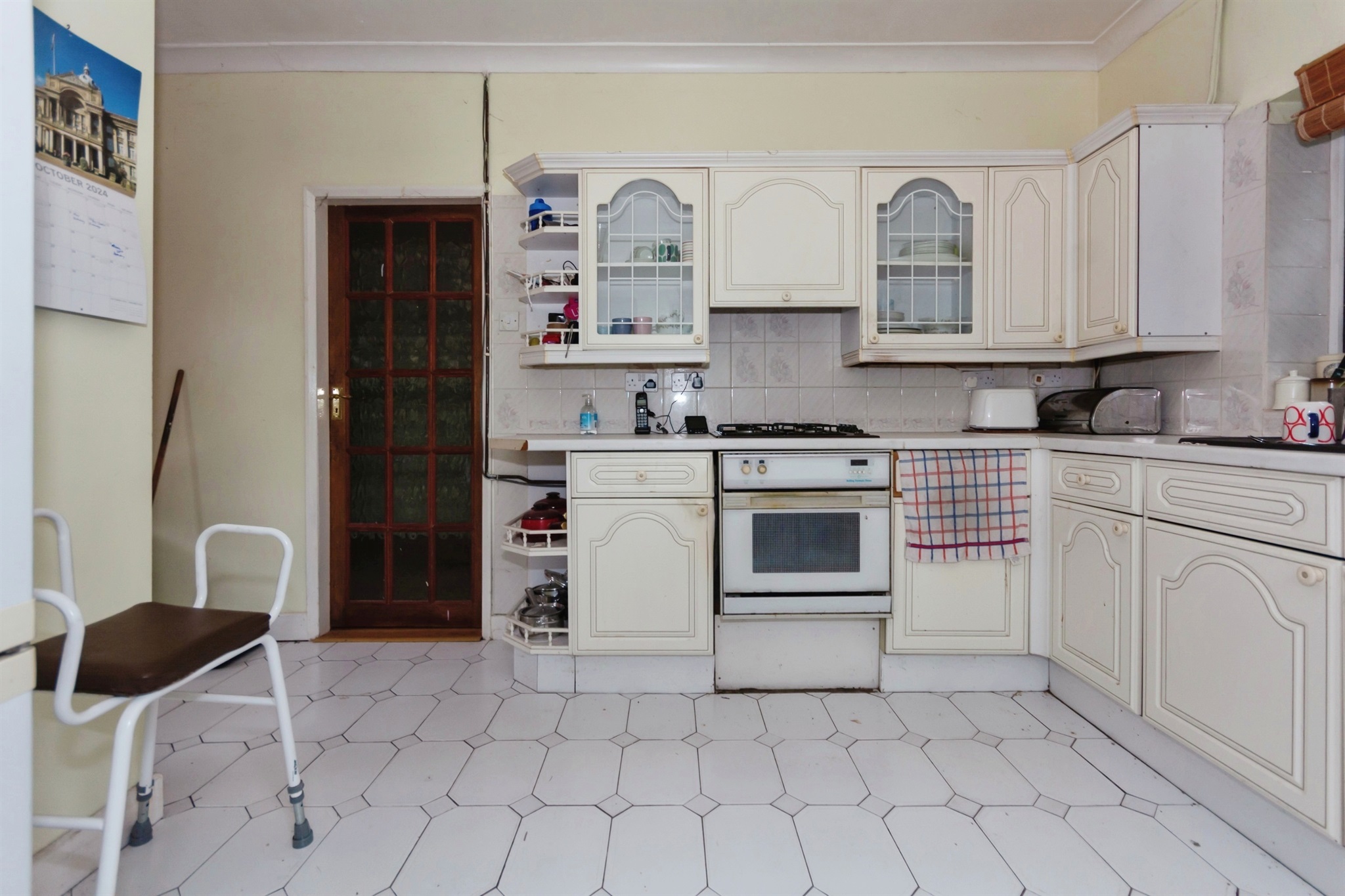 4 bed Semi-Detached