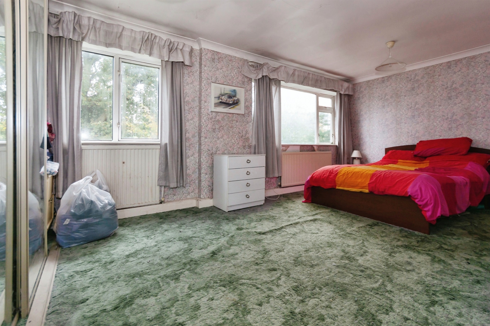 4 bed Semi-Detached