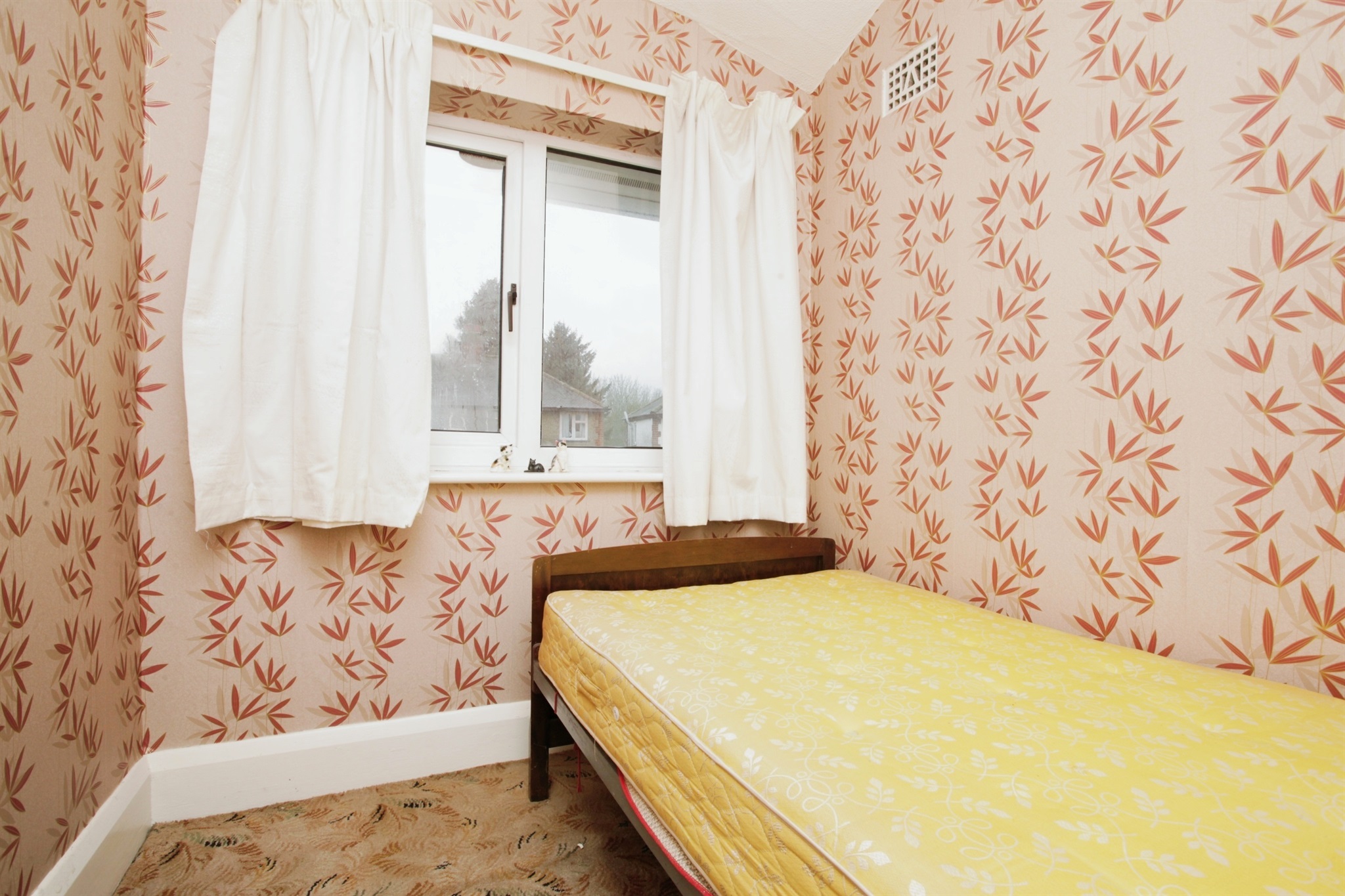 3 bed Semi-Detached