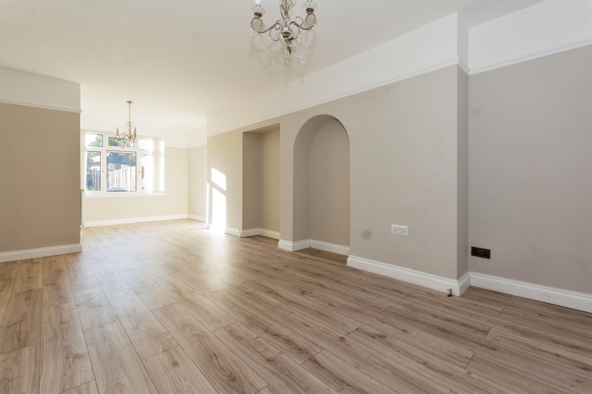 3 bed End of Terrace