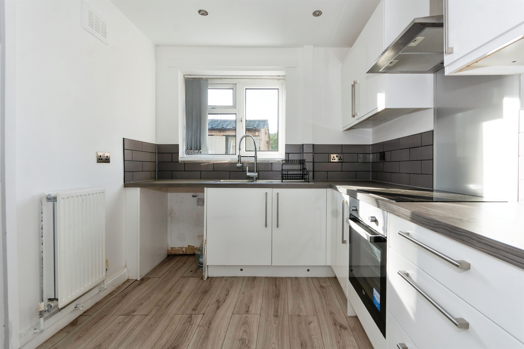 3 bed End of Terrace