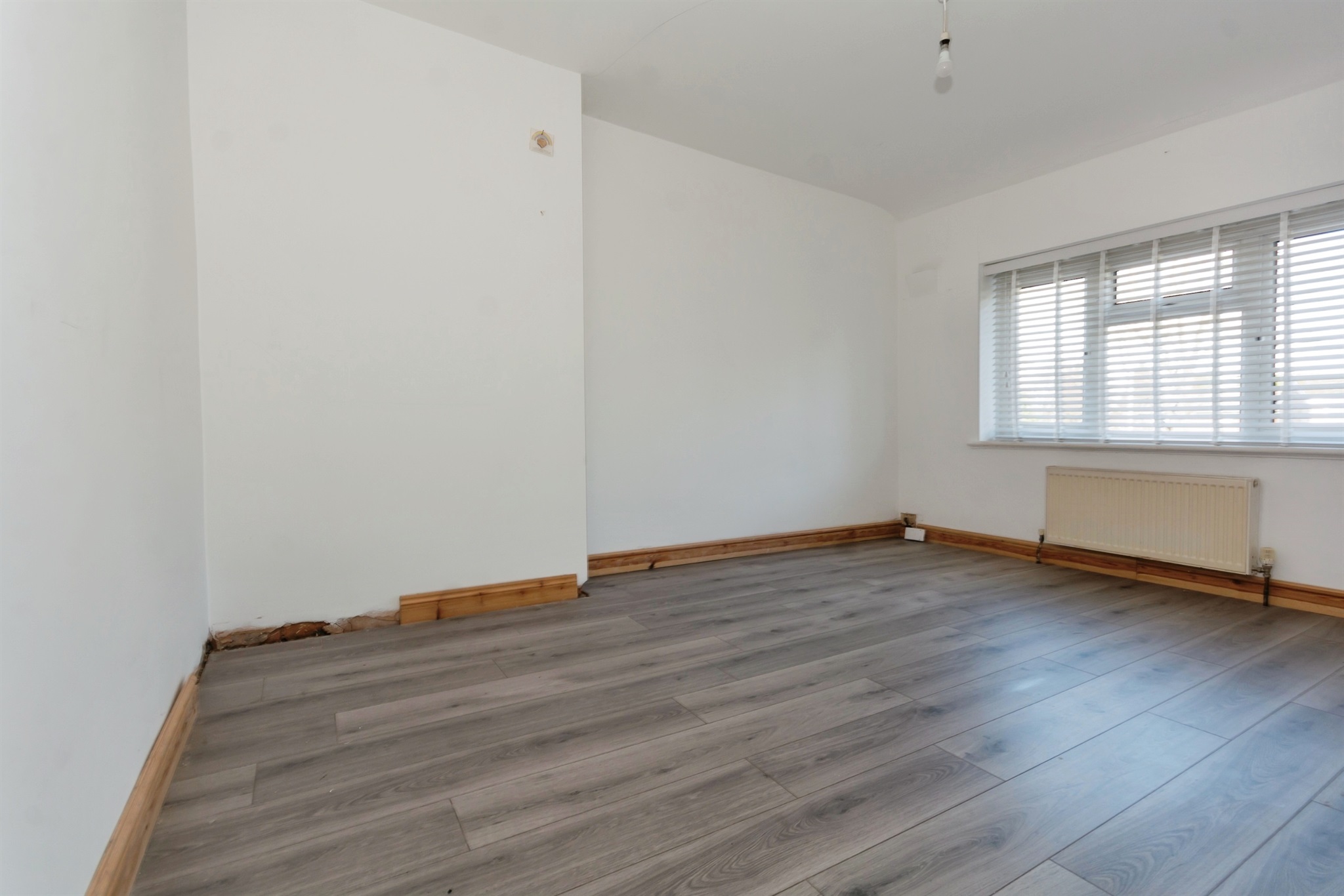 3 bed End of Terrace