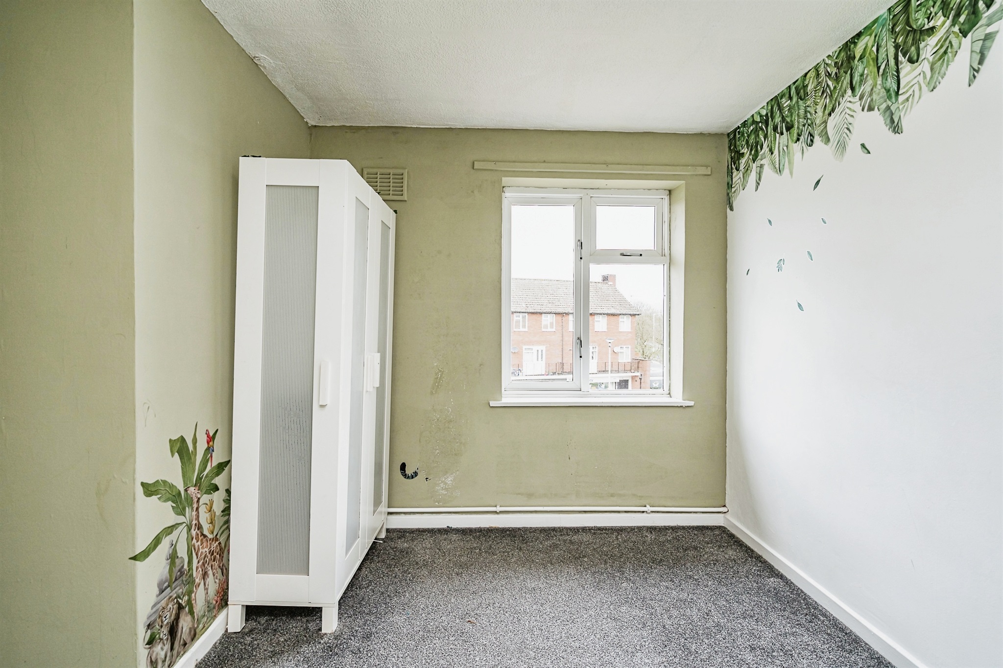 3 bed Maisonette