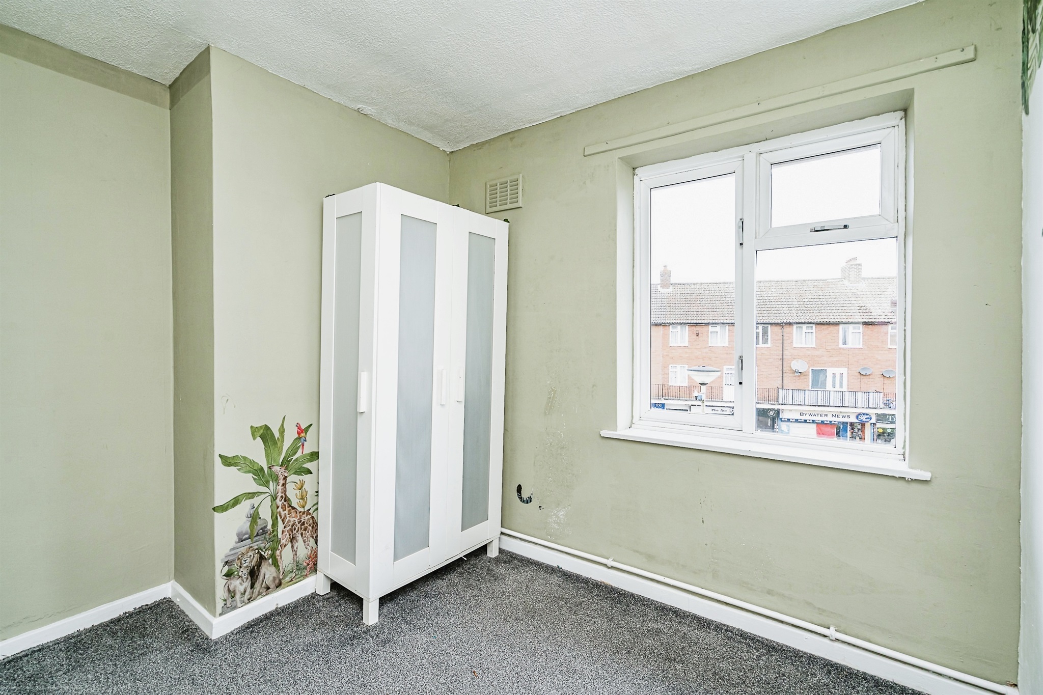 3 bed Maisonette