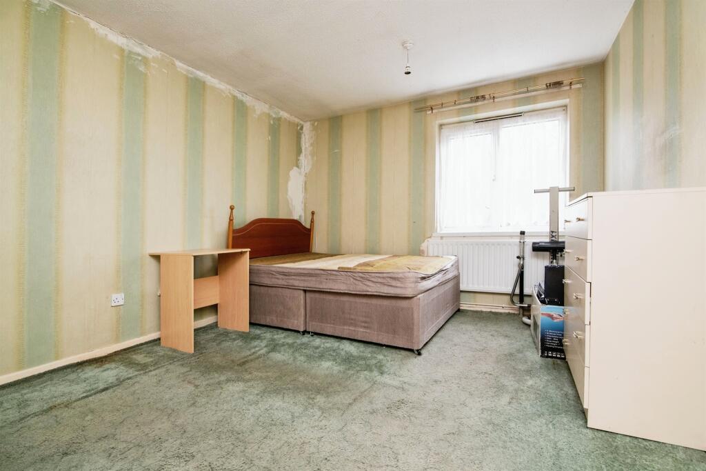 2 bed Terraced