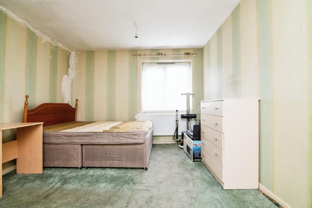 2 bed Terraced