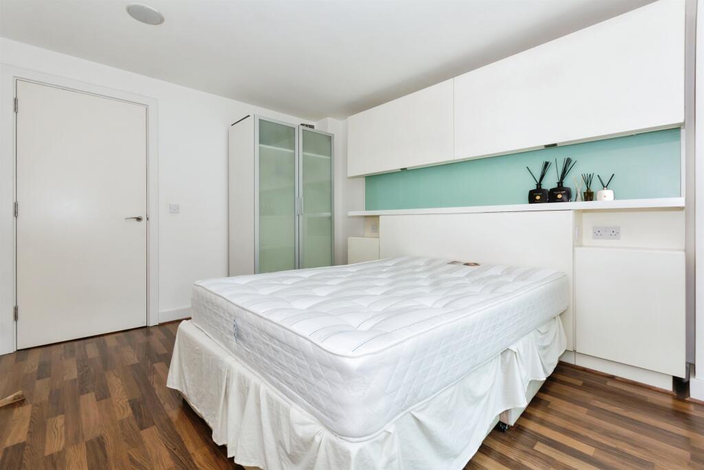 1 bed Apartment