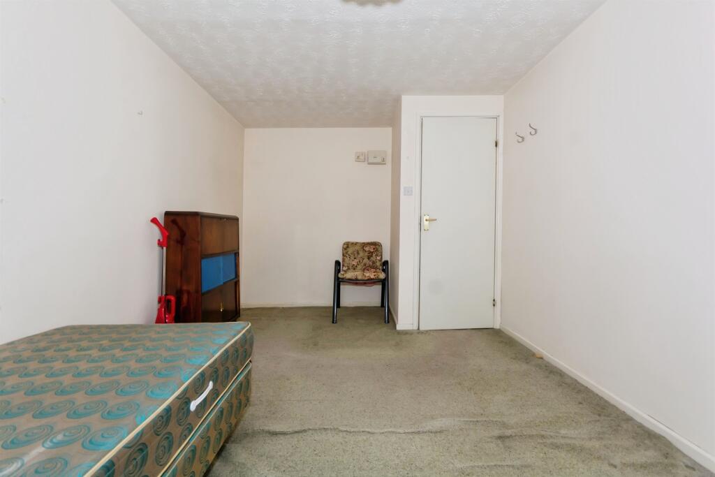 2 bed Apartment