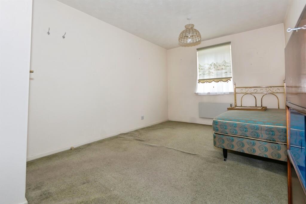 2 bed Apartment