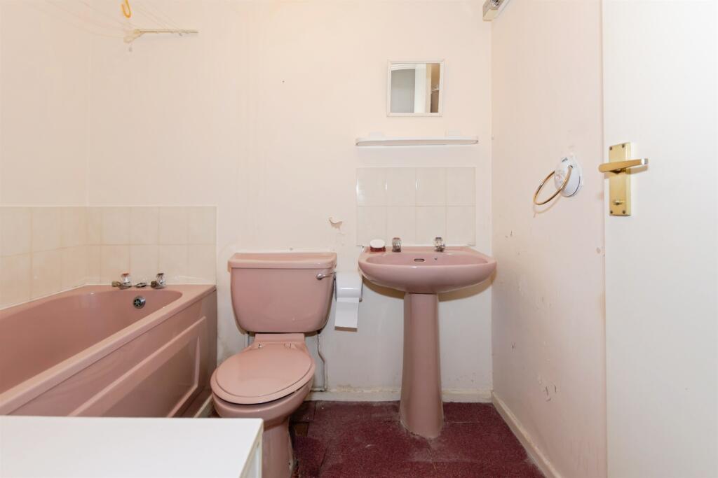 2 bed Apartment