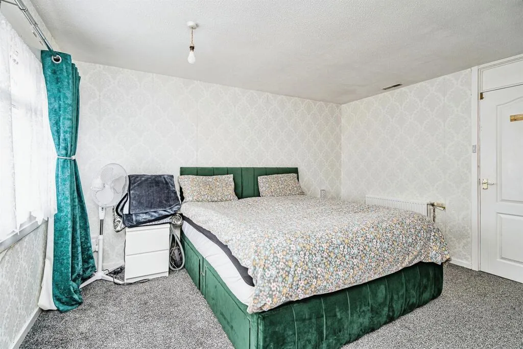 2 bed Semi-Detached
